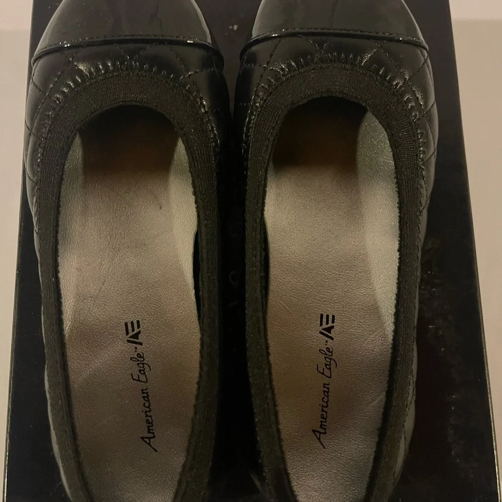 American Eagle Toddler Quilted Black Stretch Flat Size 10.5M